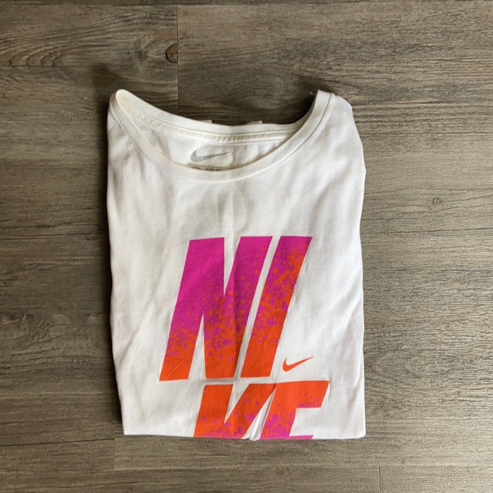 Nike long sleeve tee